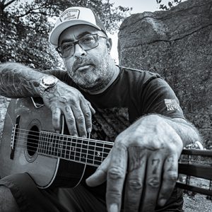 image of Aaron Lewis