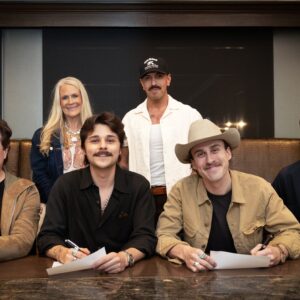 Marfa signing photo